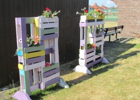 Highfield Park's pallet planters in their Calliope Colour My Life entry in the 2018 Cultivation Street competition